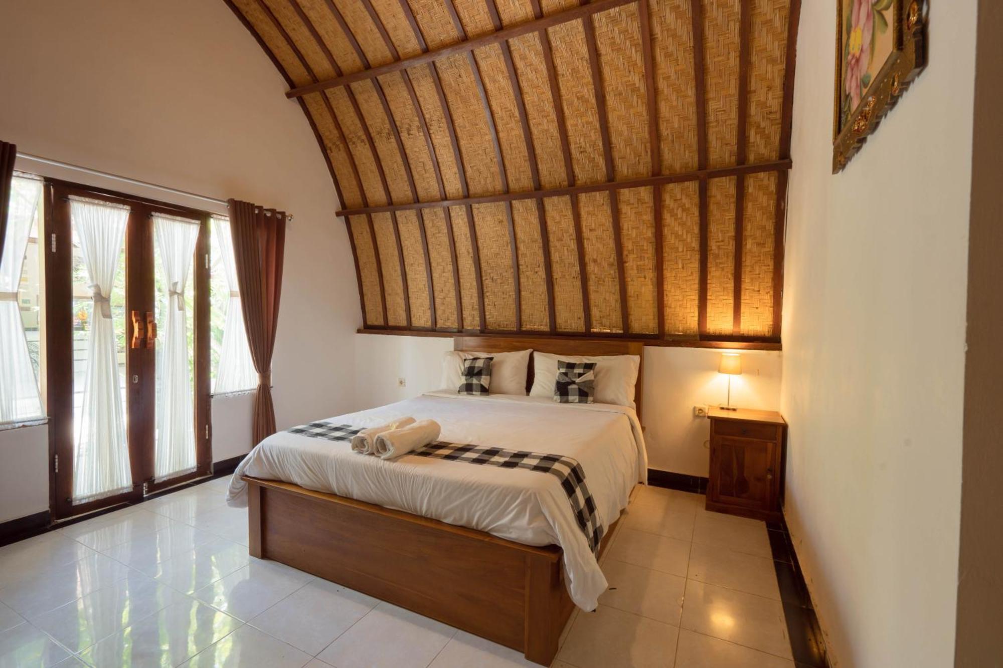 Batununggul Ratu Cottage By Ourstory Travels מראה חיצוני תמונה