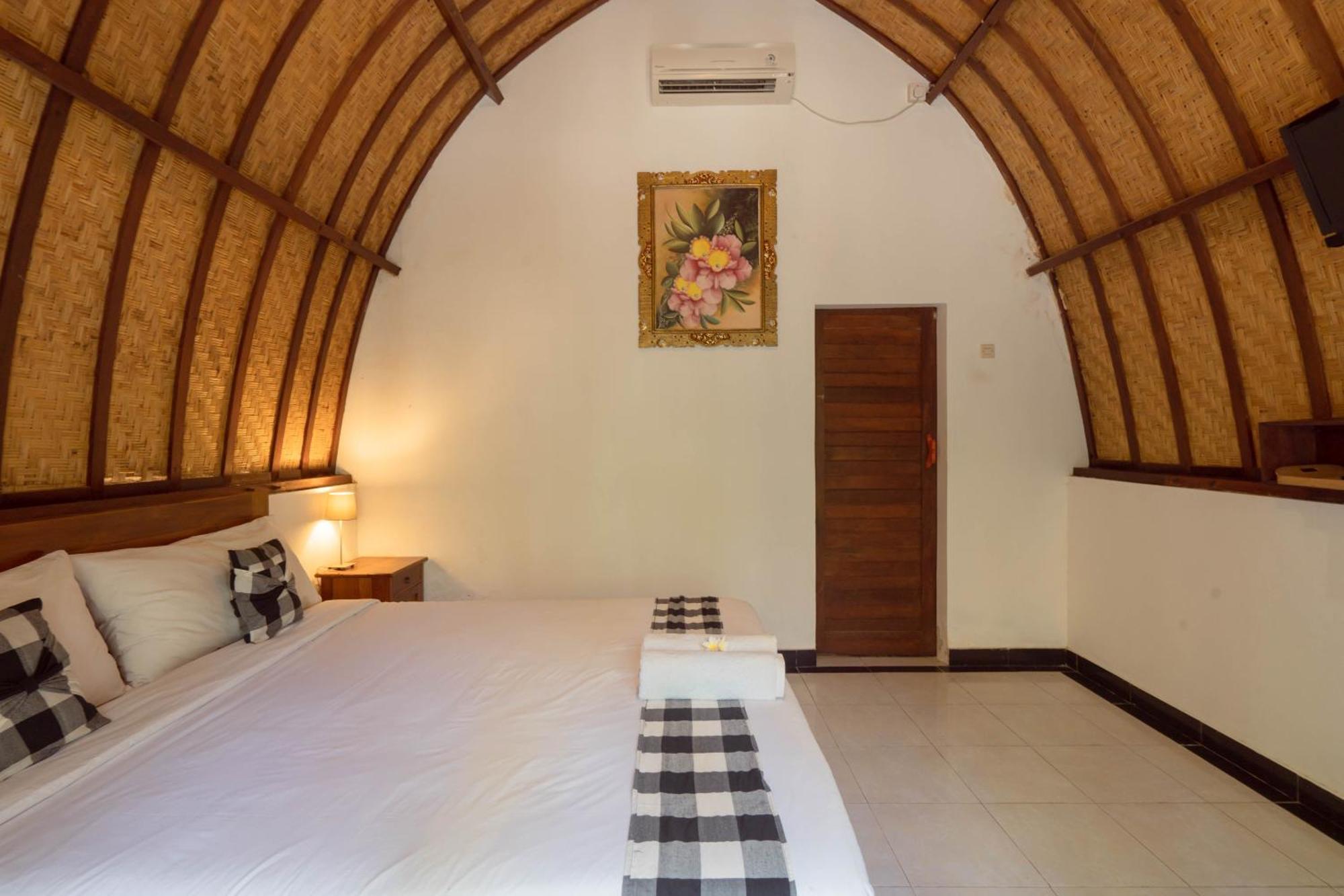 Batununggul Ratu Cottage By Ourstory Travels מראה חיצוני תמונה