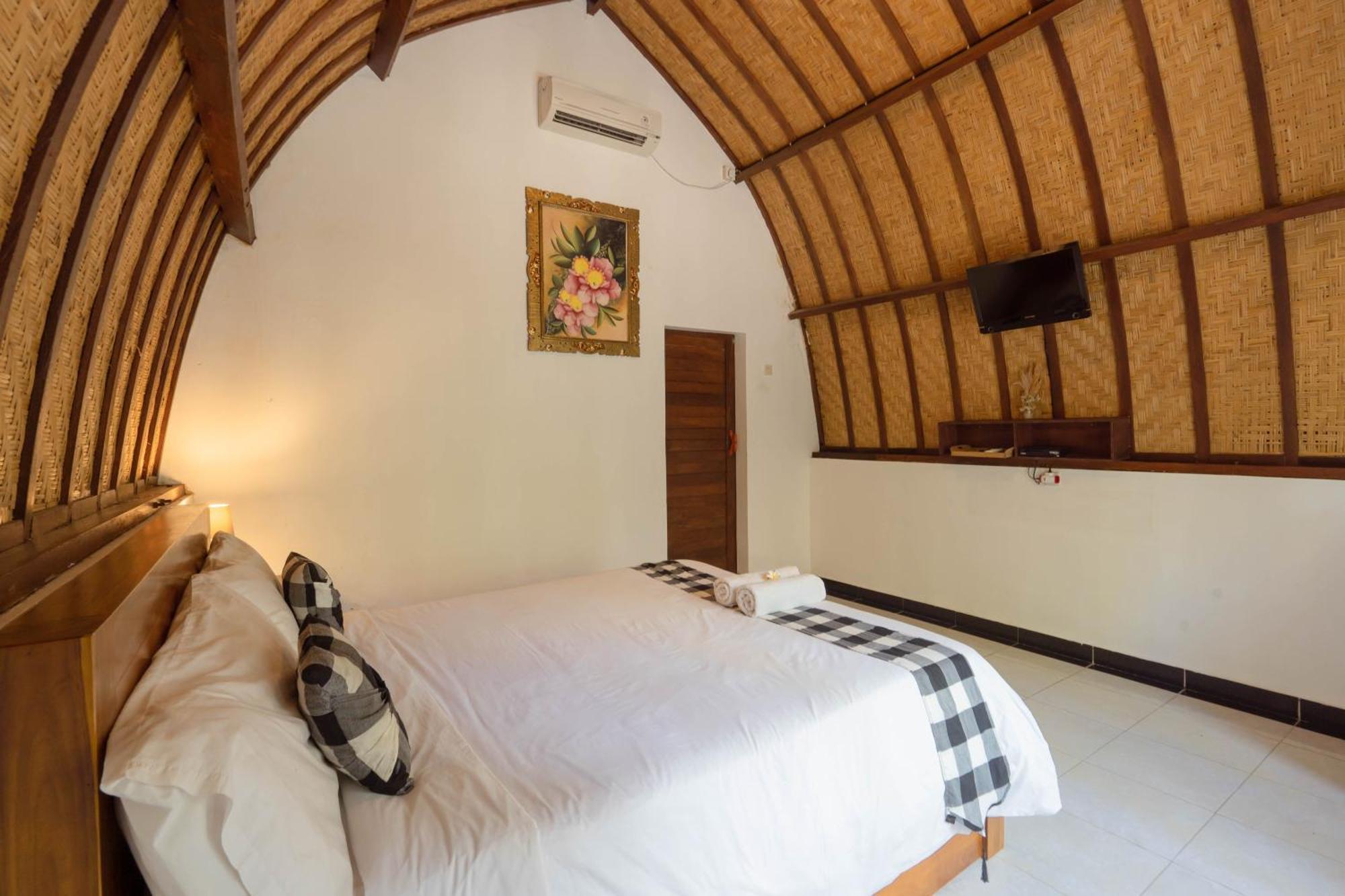 Batununggul Ratu Cottage By Ourstory Travels מראה חיצוני תמונה