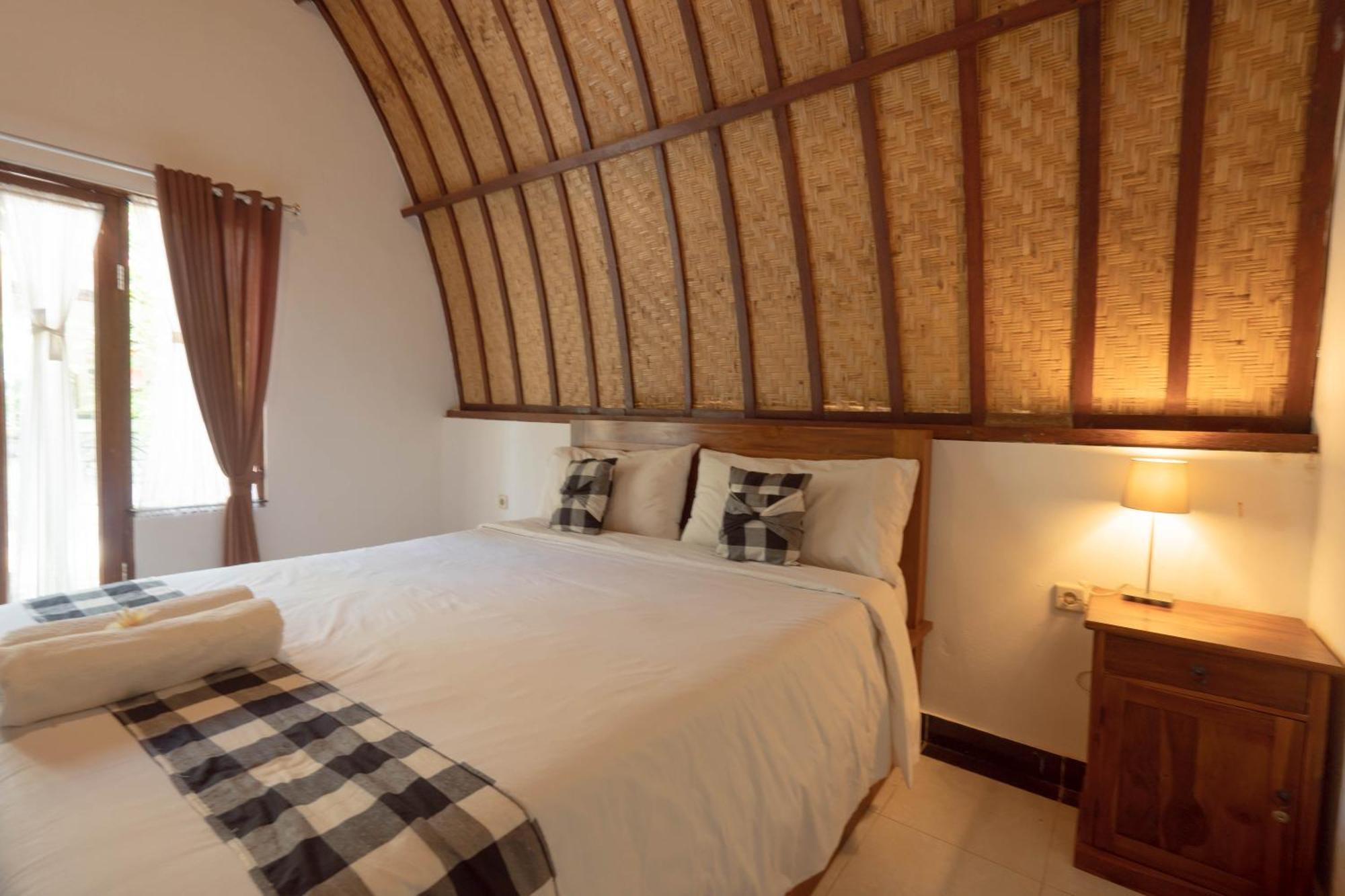 Batununggul Ratu Cottage By Ourstory Travels מראה חיצוני תמונה