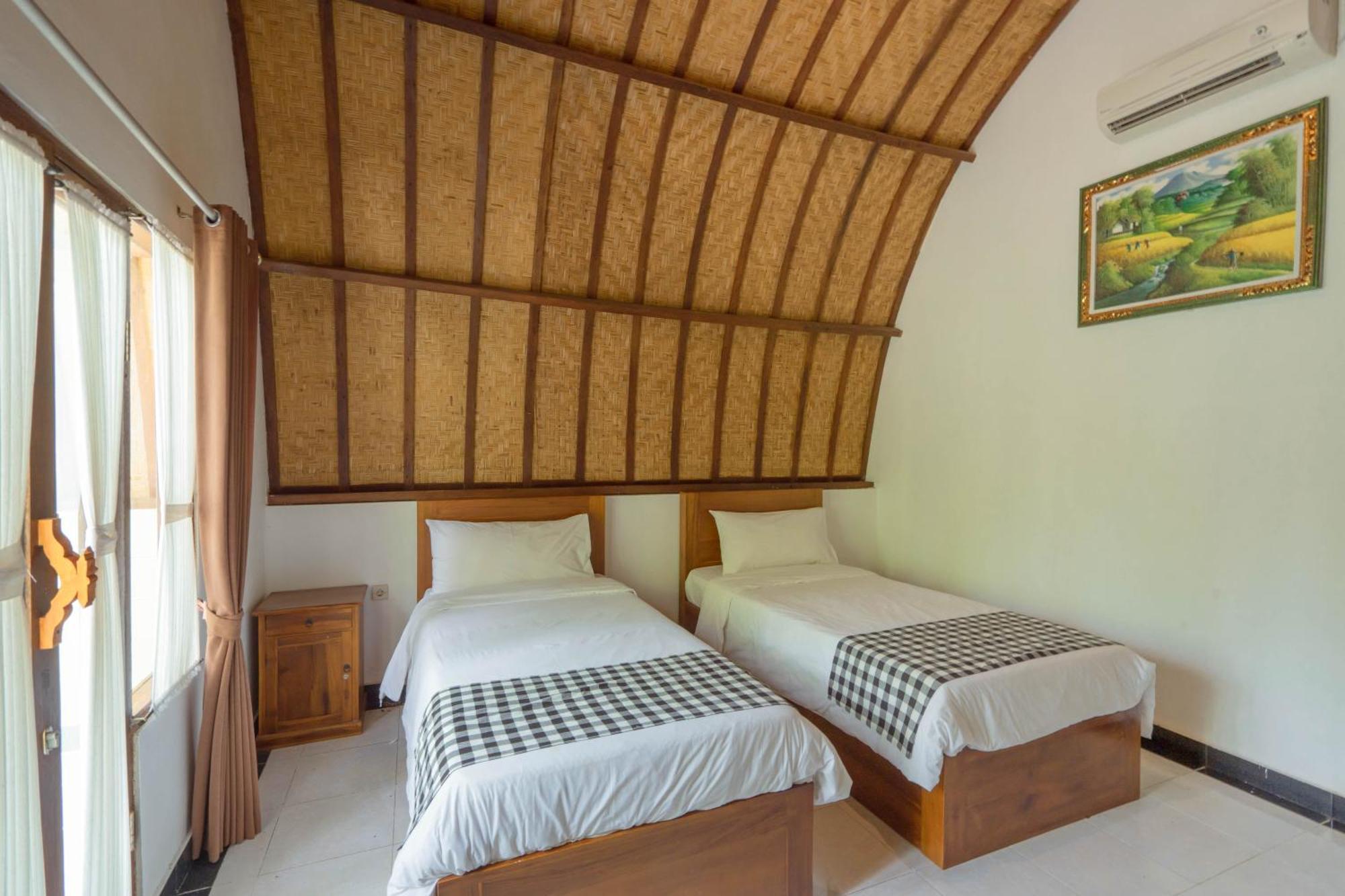 Batununggul Ratu Cottage By Ourstory Travels מראה חיצוני תמונה