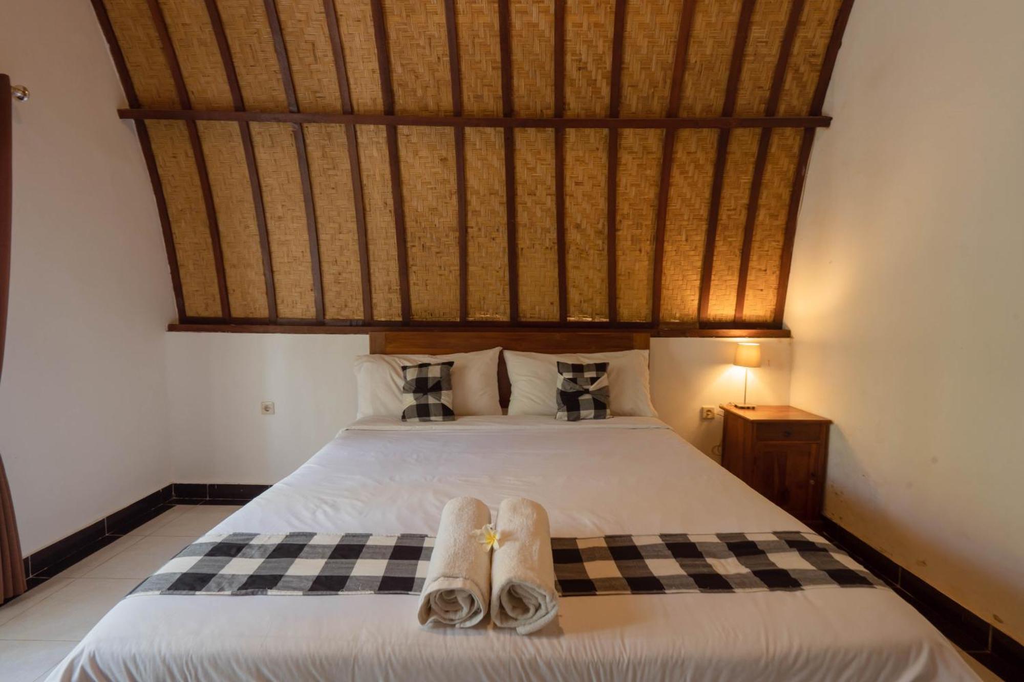 Batununggul Ratu Cottage By Ourstory Travels מראה חיצוני תמונה