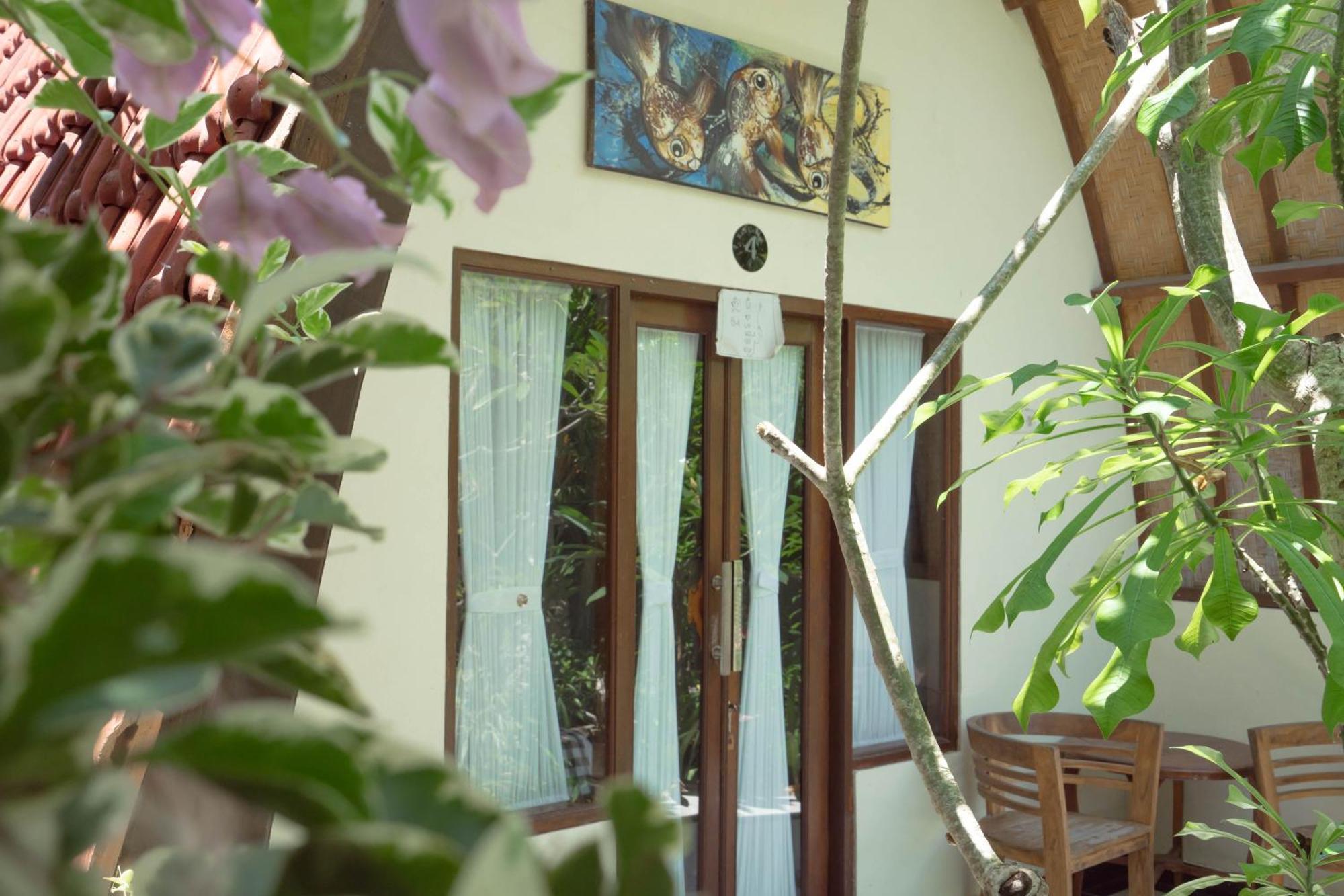 Batununggul Ratu Cottage By Ourstory Travels מראה חיצוני תמונה