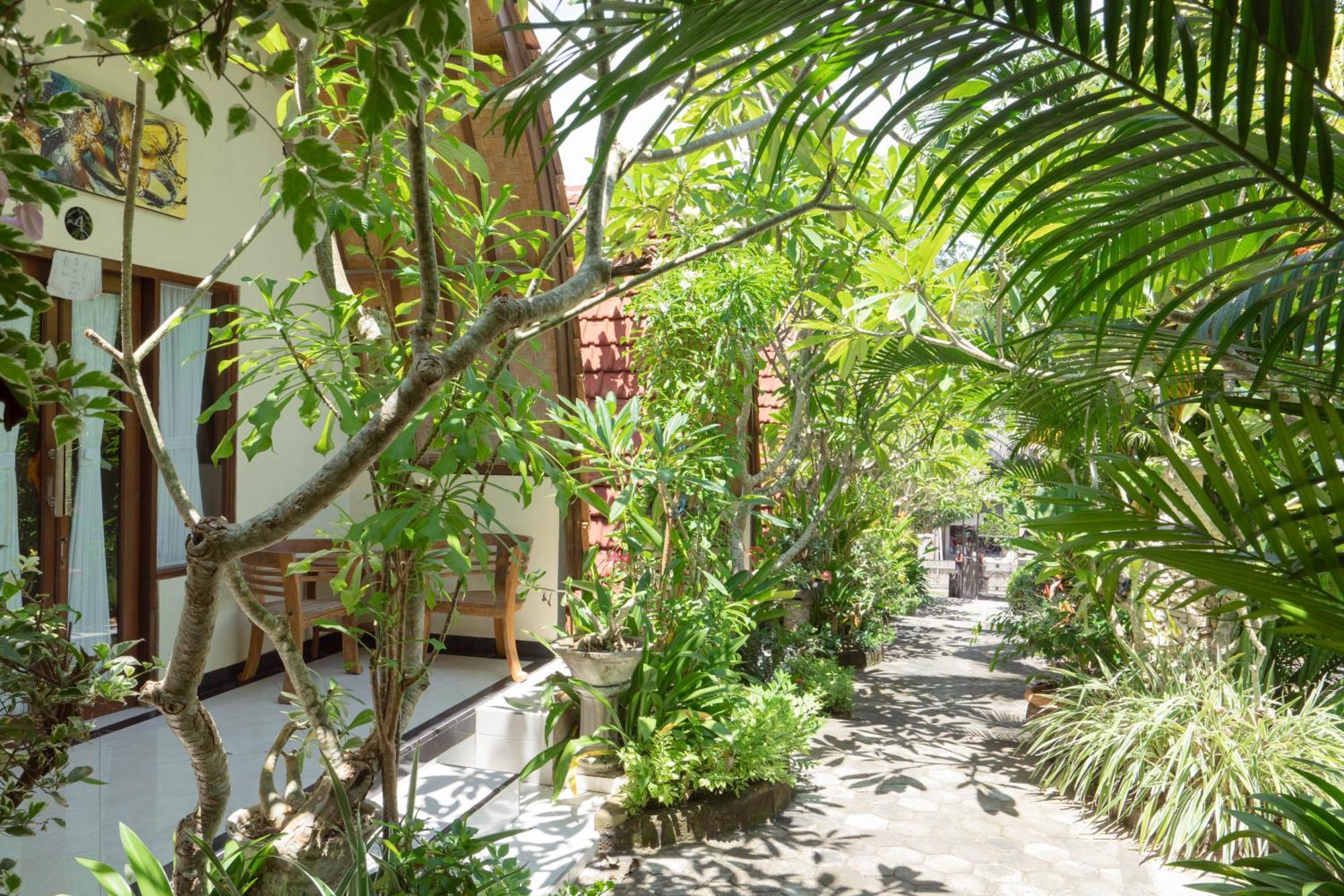 Batununggul Ratu Cottage By Ourstory Travels מראה חיצוני תמונה